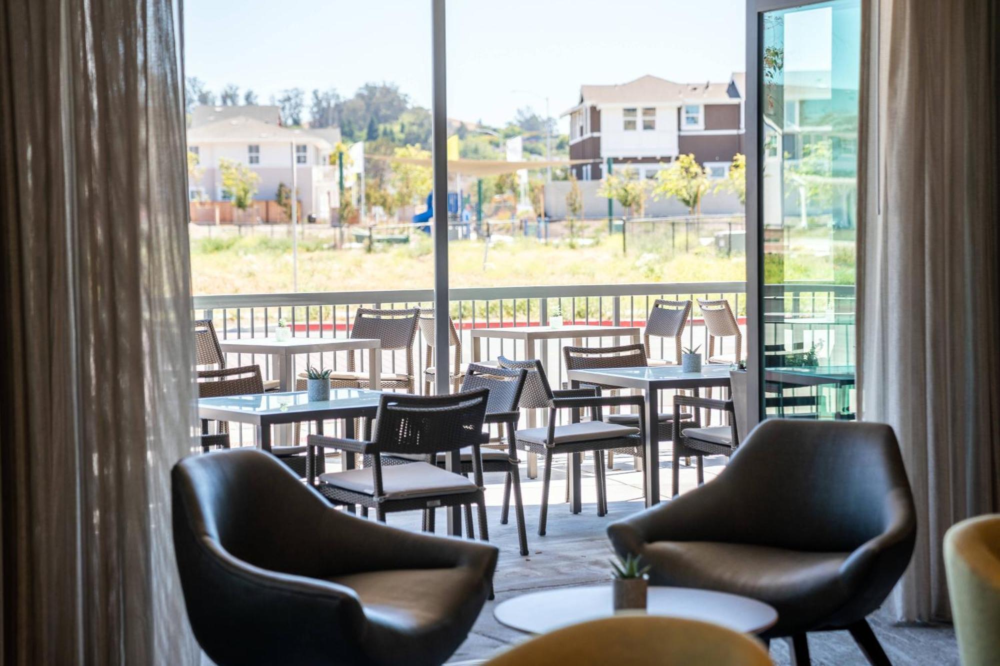 Courtyard By Marriott Sonoma County 3*